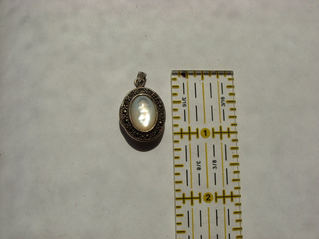 Vintage Silver Opalescent Locket