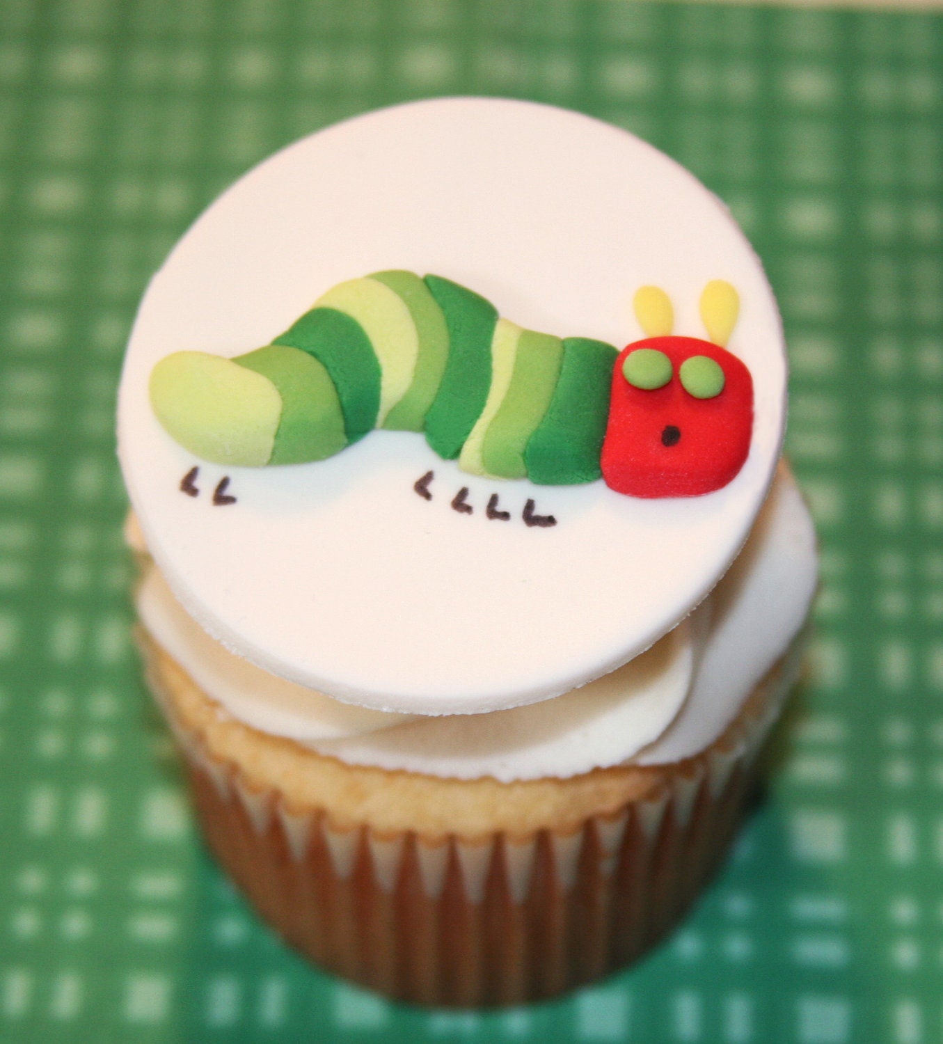 Fondant cupcake toppers Caterpillar - HarrietsHouseofCakes