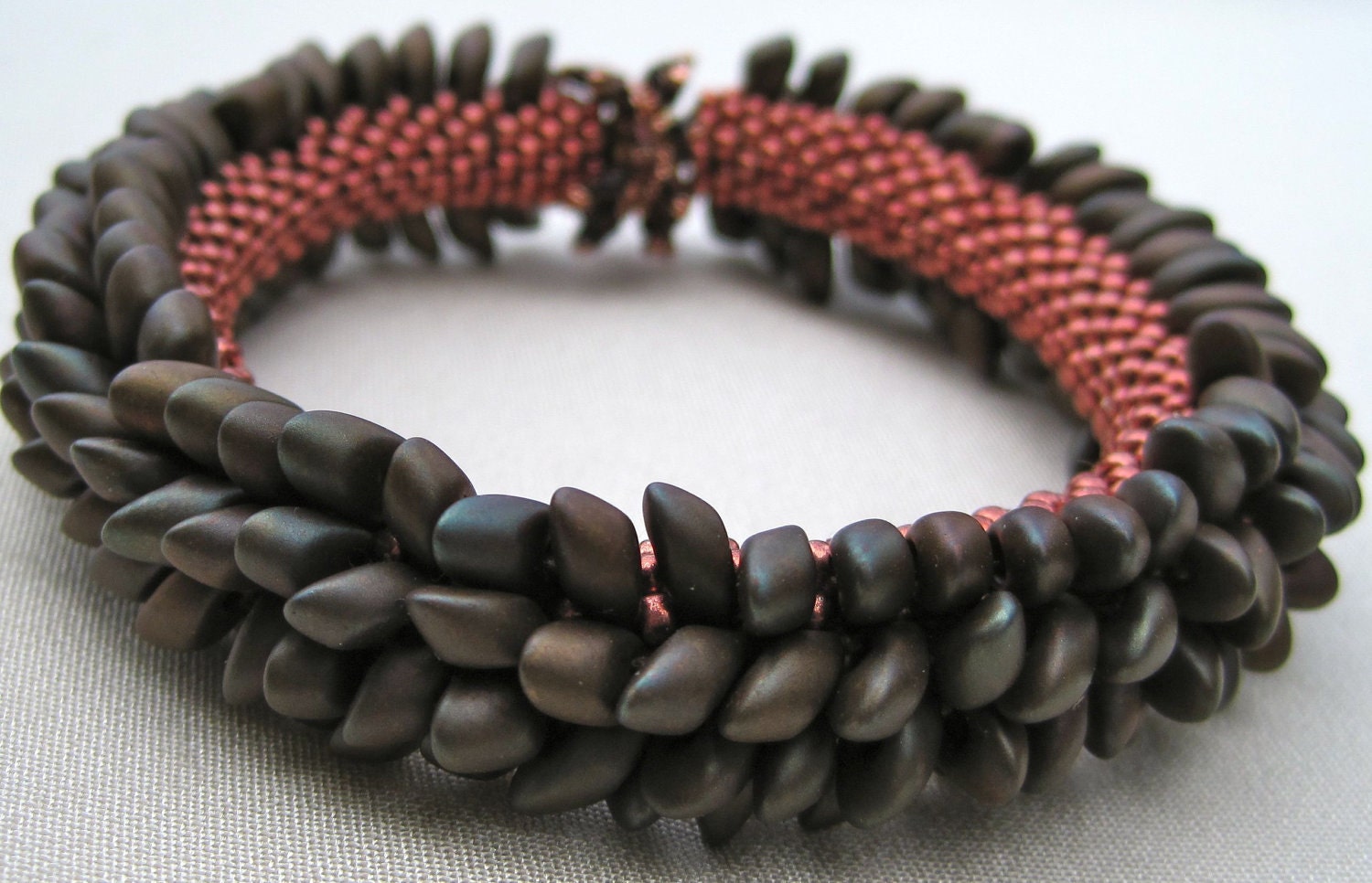 Bead Crochet Bracelet Pattern: Spikes Number 1 (Variations A and B)