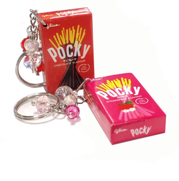 Kawaii Pocky Keychain in Strawberry or Chocolate, Japanese candy key chain ring