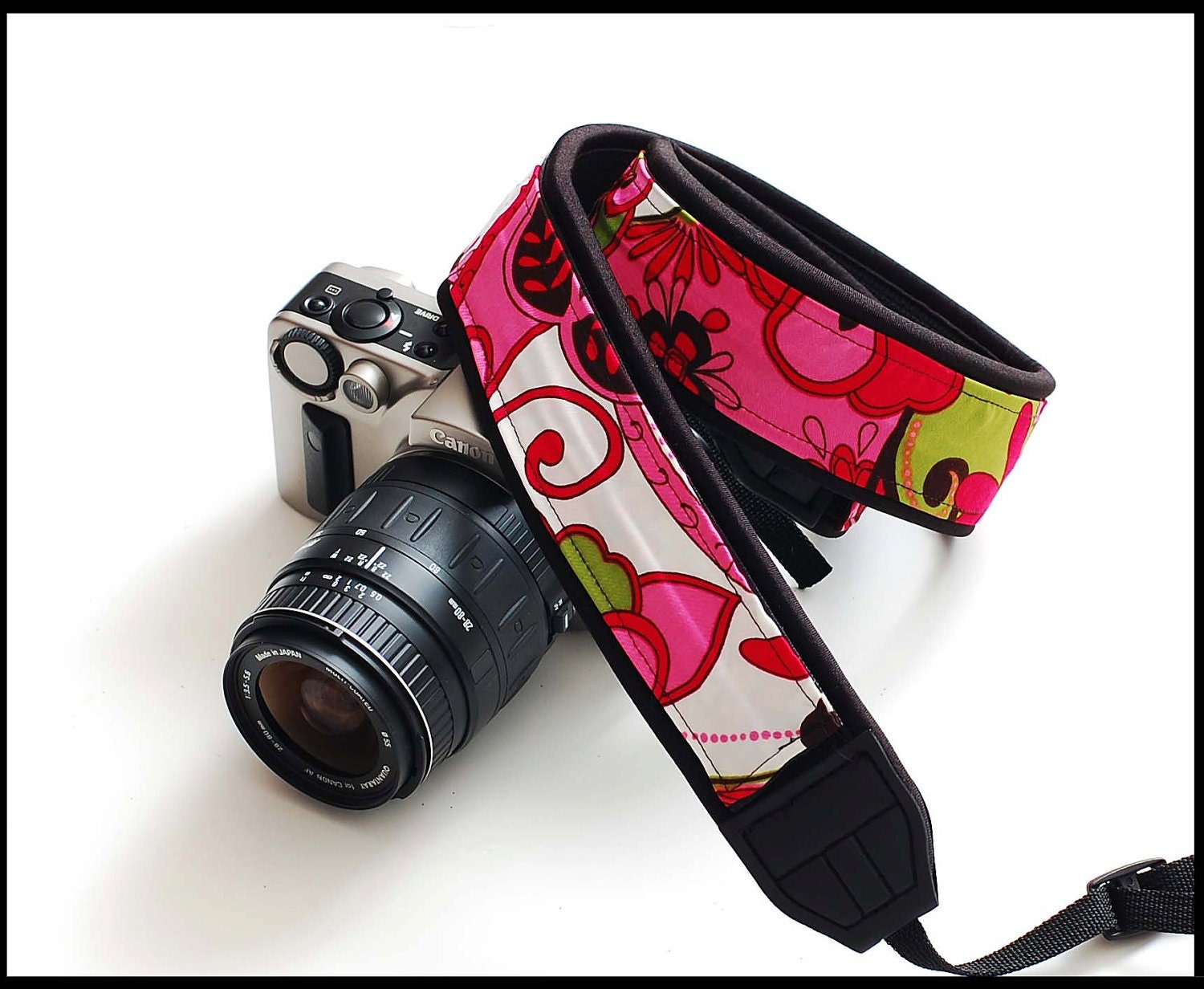 Decorative camera straps as DSLR  Camera Strap - Pink Paisley Trendy camera strap