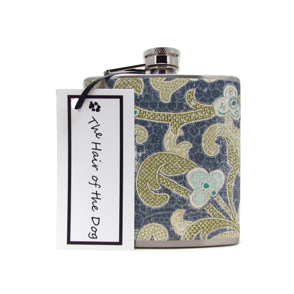 Lace Flowers  6 or 8 oz Liquor Flask with Funnel and Tote Bag