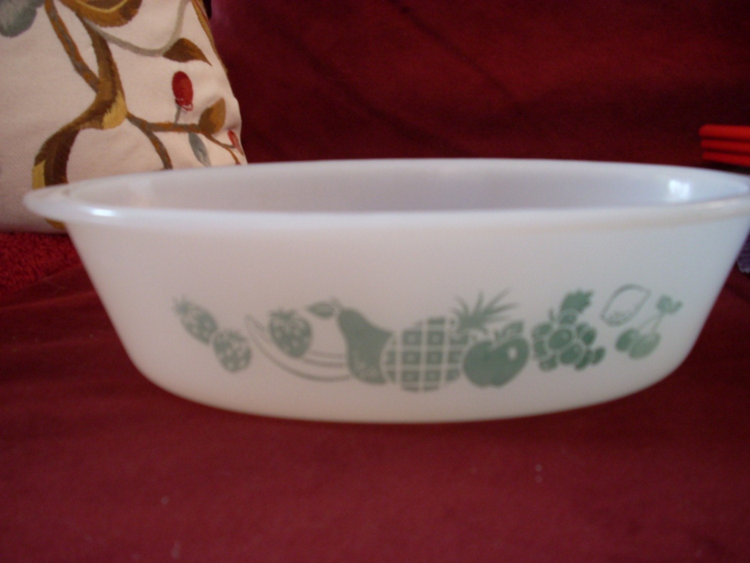 Vintage One Quart Oval Glasbake casserole or vegetable dish