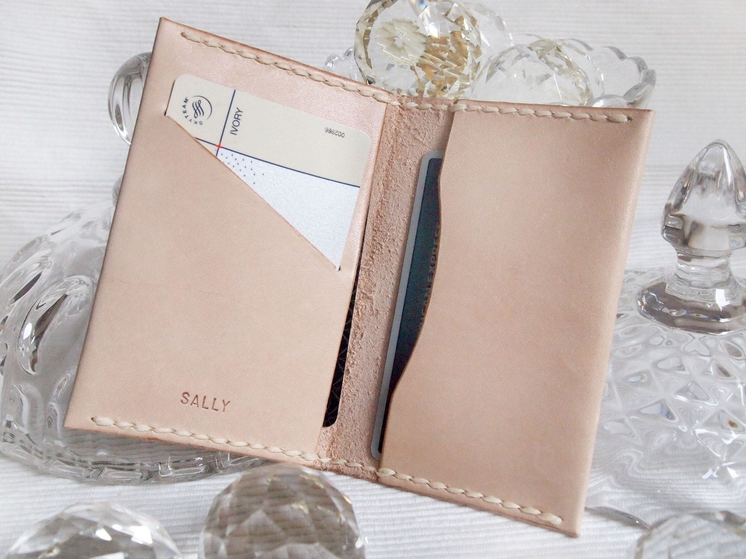 Personalized Card Holder - Nude - Leather - Hand Stitched
