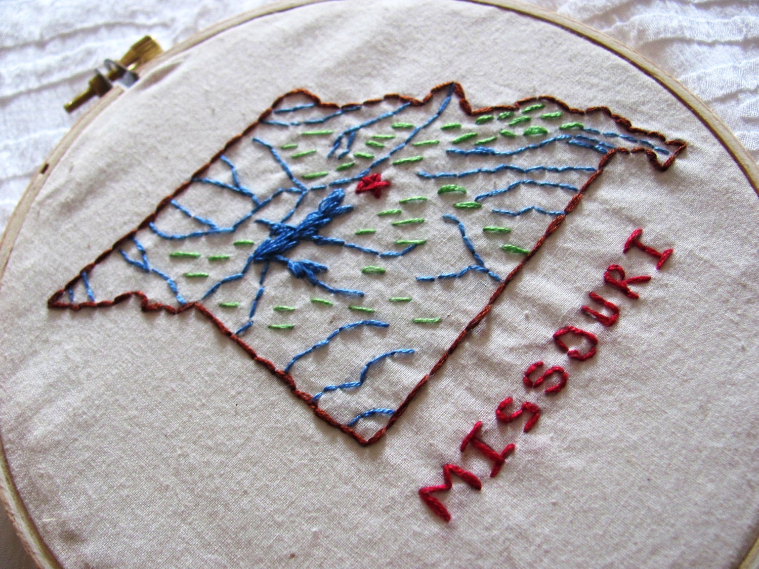 Missouri Wall Art. 7 inch hoop. Graduation Gift. Midwest. Personalized. Embroidery Hoop Wall Art.