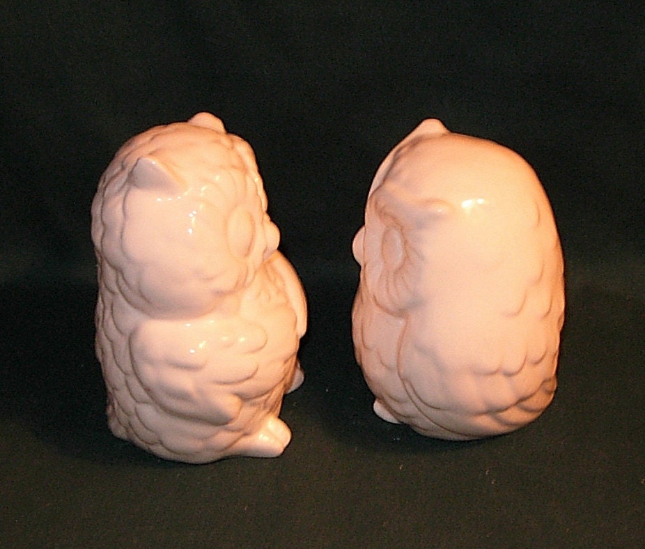 Hootie - Ceramic Owl Figurines Wedding Cake Topper - Classic White