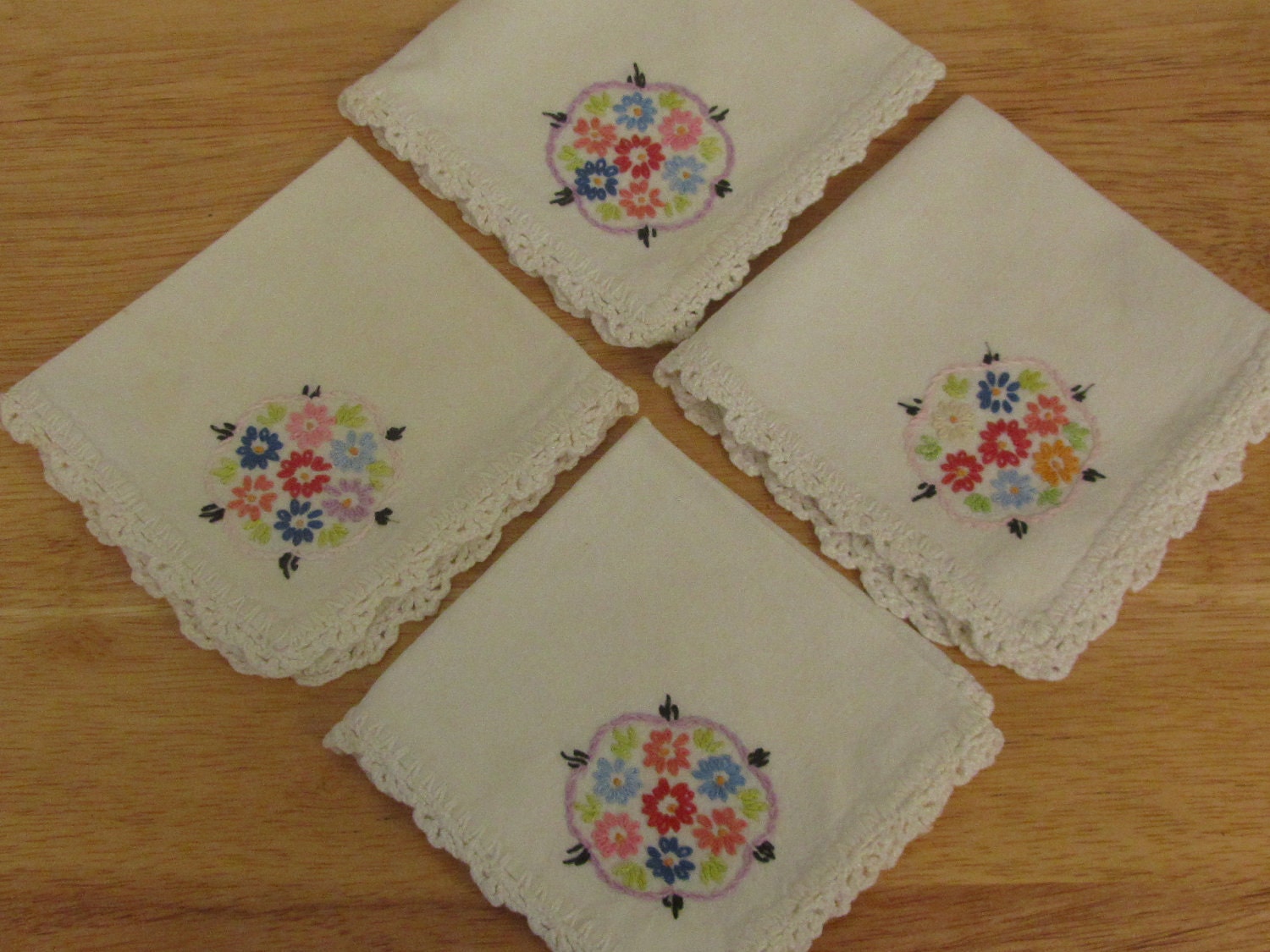 Darling Retro Vintage Embroidered Cotton Table napkins Set of 4, handmade, housewares, linen, embroidery, retro