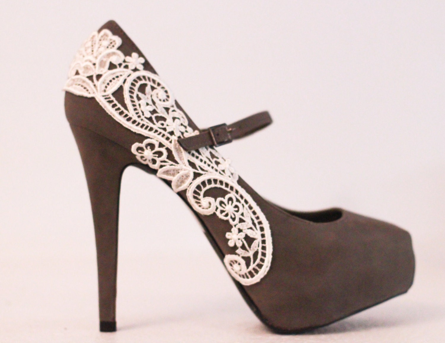 Gray Platform Pumps with Venise Lace .. Size 8