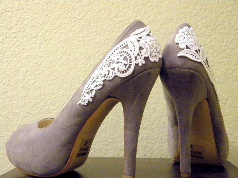Grey Peep Toe Pumps with White Venise Lace ... Size 10