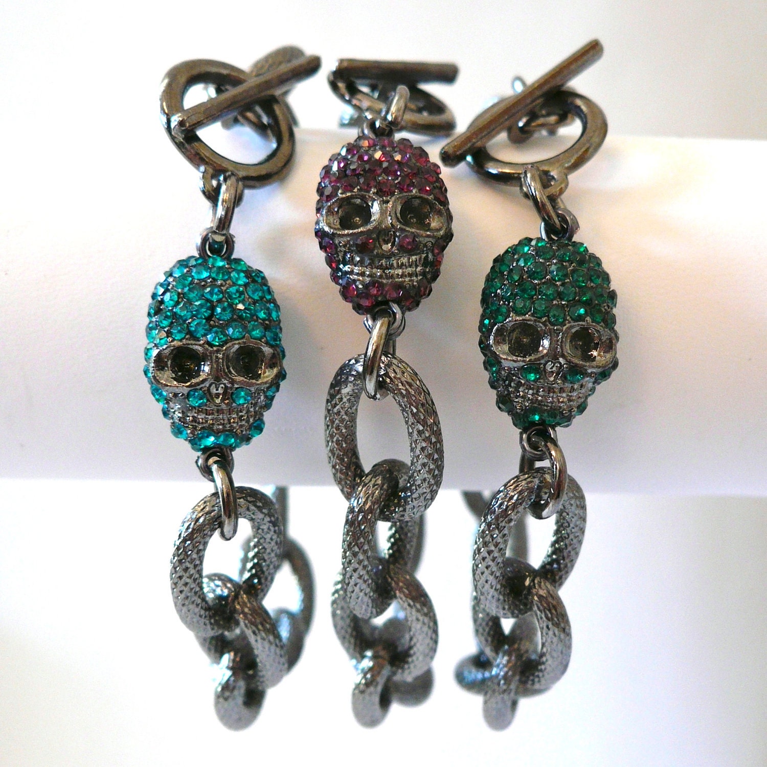 Gunmetal Textured Chain Link Bracelet with Green Pave Skull