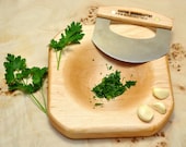 MEZZALUNA MINCING KNIFE and Chopping Board Set