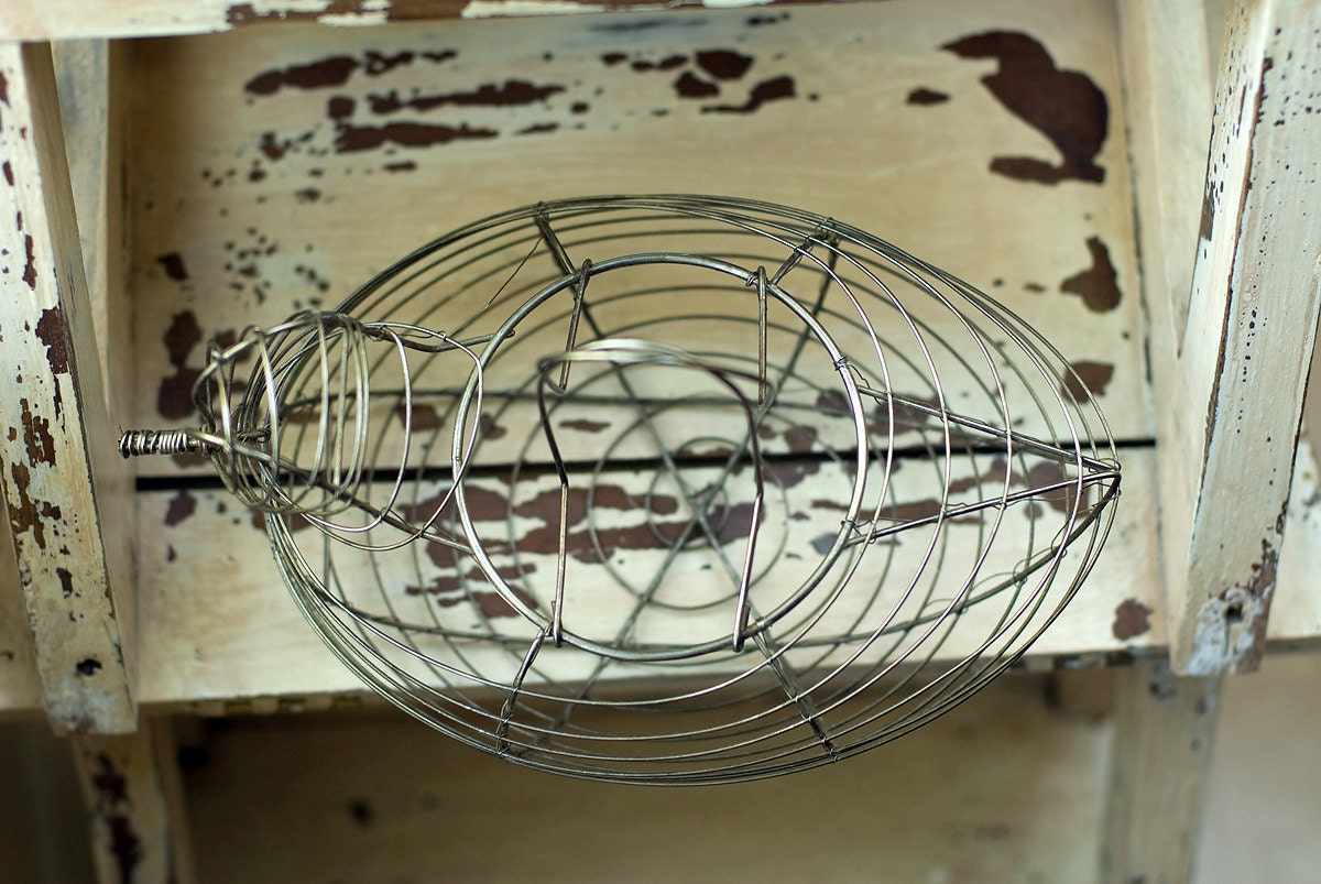 Egg Basket Wire Chicken Vintage