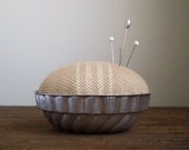 Jello Mold Pincushion - Natural Farmhouse Stripe