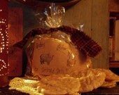 Wax Tarts/Olde Tattered Tarts & Prim Pebbles "Primitive Thymes."