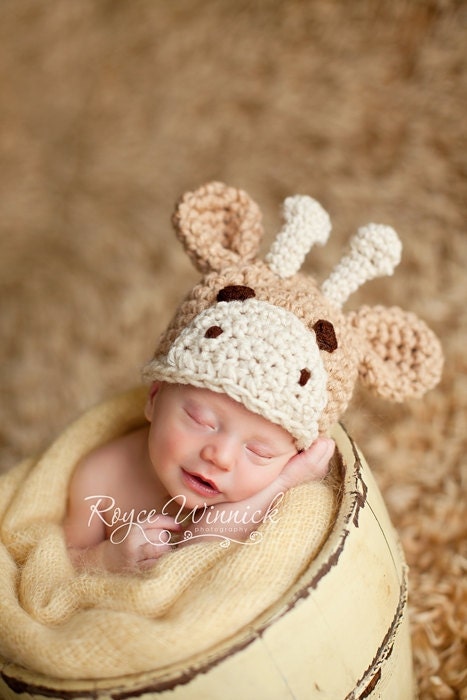 PDF Instant Download easy Crochet PATTERN No 208  Little Giraffe Chunky yarn photo prop sizes preemie, newborn. 0-3, 3-6 months