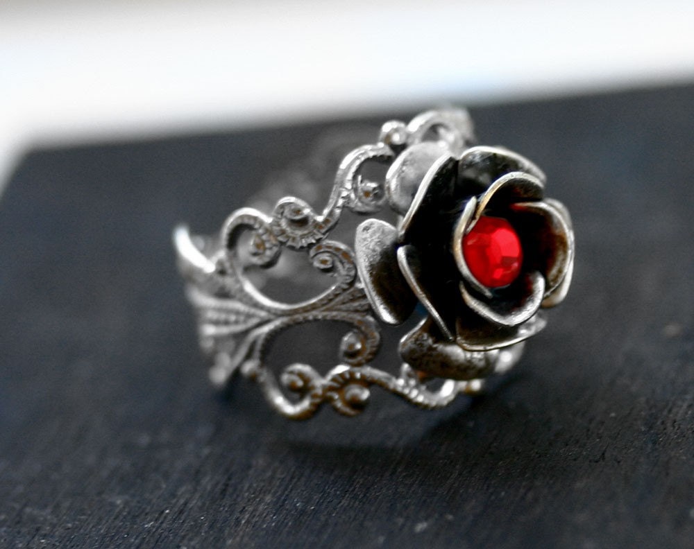 Silver Rose Ring with Amethyst Crystal - Neo Victorian Steampunk Adjustable