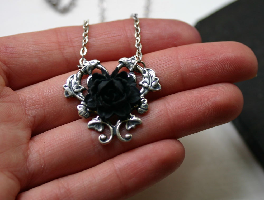 Black Rose Earrings - Gothic Lolita