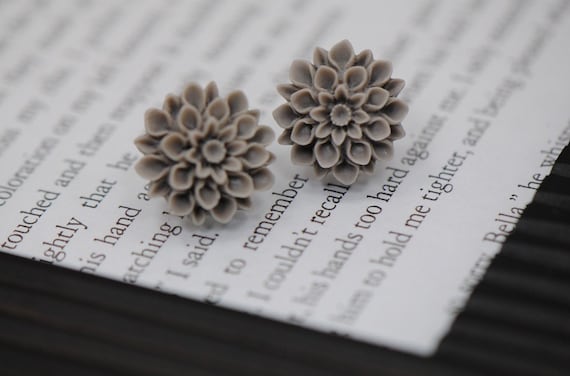 Warm Gray Matte Chrysanthemum Stud Earrings