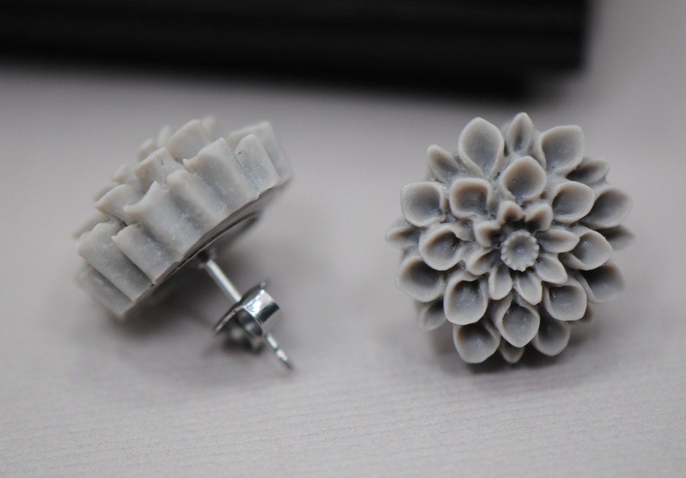 Warm Gray Matte Chrysanthemum Stud Earrings