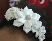 Garland of white headpiece