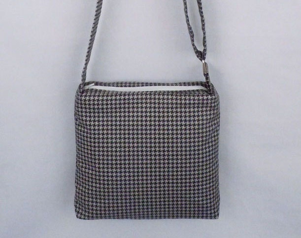 The Scout Small Shoulder Bag Gray with Black Houndstooth