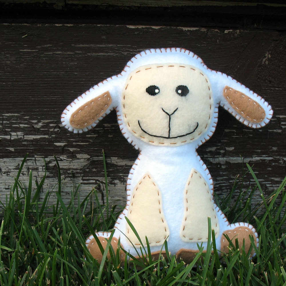 Stuffed Lamb PATTERN - Sew by Hand Plush Felt Stuffed Animal PDF - Easy to Make