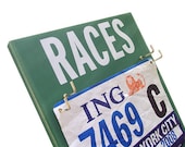 The running Bibs display to match your Achievement