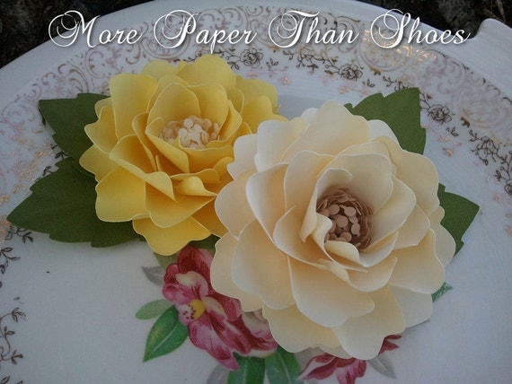 Paper Flowers - Handmade - Elizabeth Rose - Yellow and Ivory - Weddings - Party Favors - Custom Colors Available Il_570xn