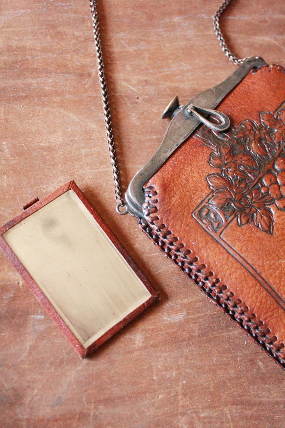 Antique 1915-1918 Jemco Arts and Crafts hand tooled leather purse with grapevine motif