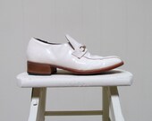 Vintage 1970s Mens Loafers / Patent Leather Slip On Shoes