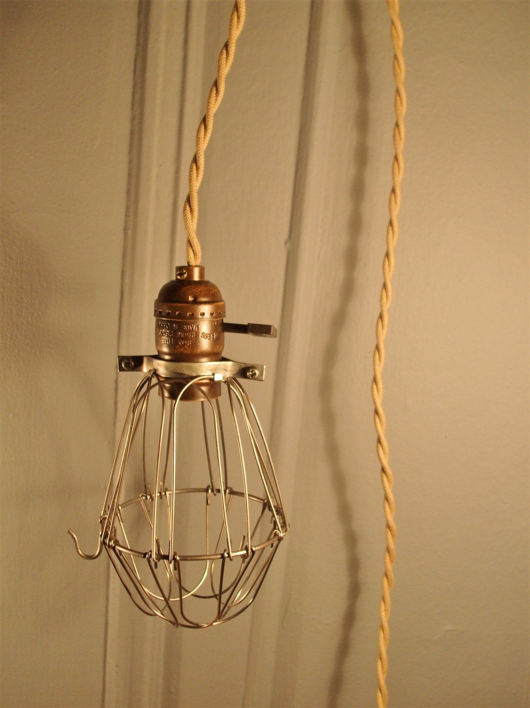 Vintage Minimalist Industrial Bare Bulb Light Sockets - Pendant Lamp, Off-white Cloth Cord