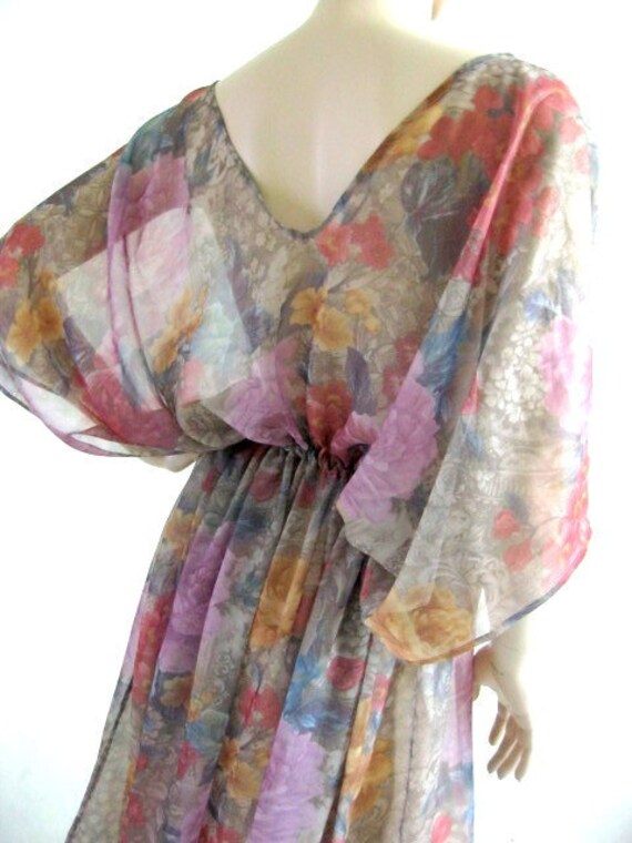 Kaftan Dress in Floral Design Gift for Her Loungewear Wedding Bridal Shower Birthday Valentine Day Anniversary Bridesmaid Robes