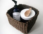 Floral Gift Basket - Gifts for Mom - Aromatherapy All Natural Gift Basket