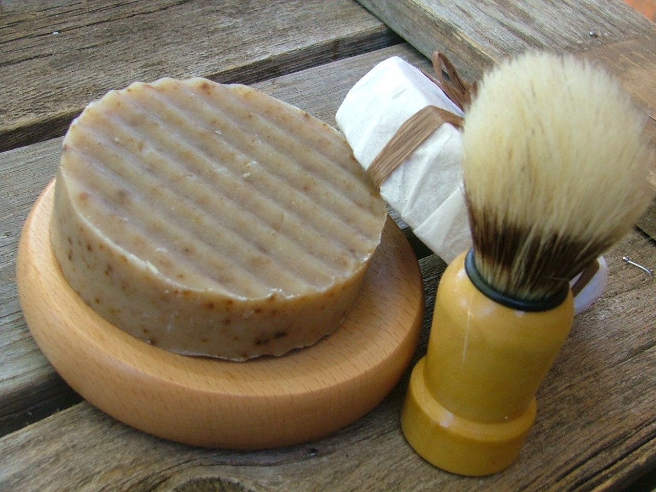 Reserve for chuckbiscuits69 4 Wooden Men's Shave Set