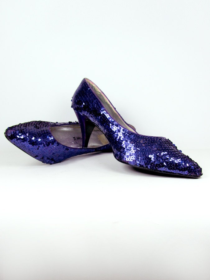 Vtg Encrusted PURPLE Sequin PUMPS- Vintage Clothing by TatiTati Vintage on Etsy