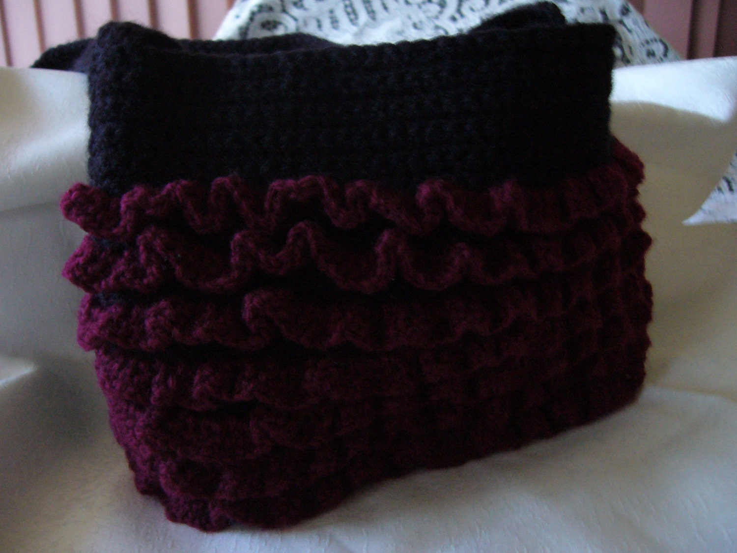 Crochet shoulder bag
