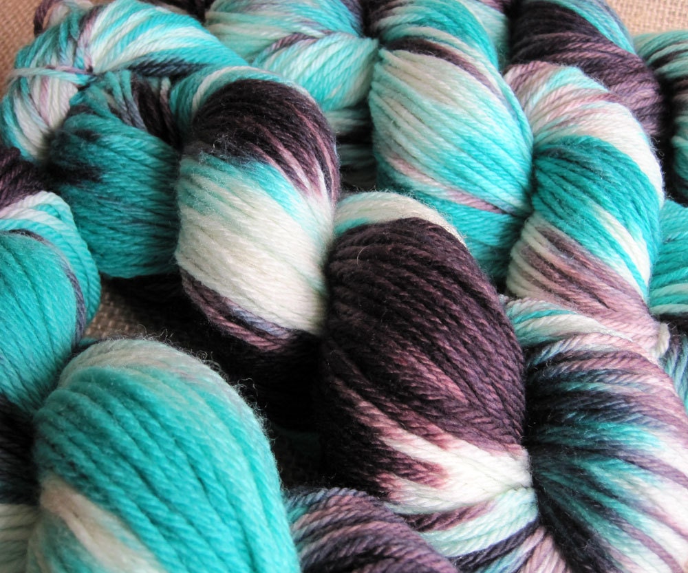 Honeydukes - SW Merino Worsted Yarn - Hand Dyed - 220 yds