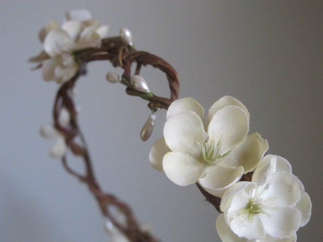 Flower Crown, Ivory Wedding Flower Headband, hair flower, fairy wedding hair, hair accessory, flower girl - ANABELLE -