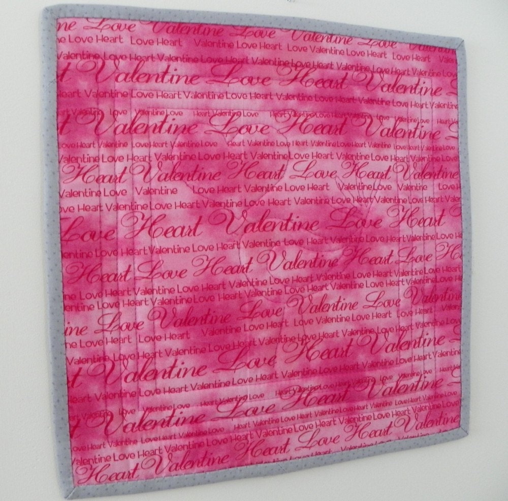 Mini Quilt - Lovey Dovey I