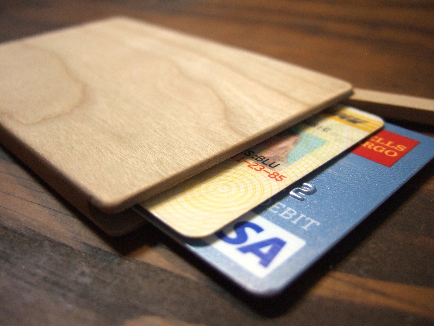 wallet. slim wood.
