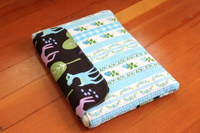 padded laptop sleeve - blue fawns
