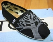 Tree TOMS shoes
