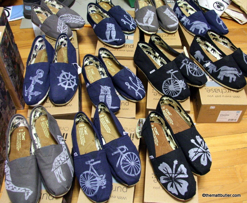 Custom TOMS shoes