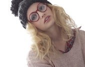Pom Pom Knit Hat in Grey