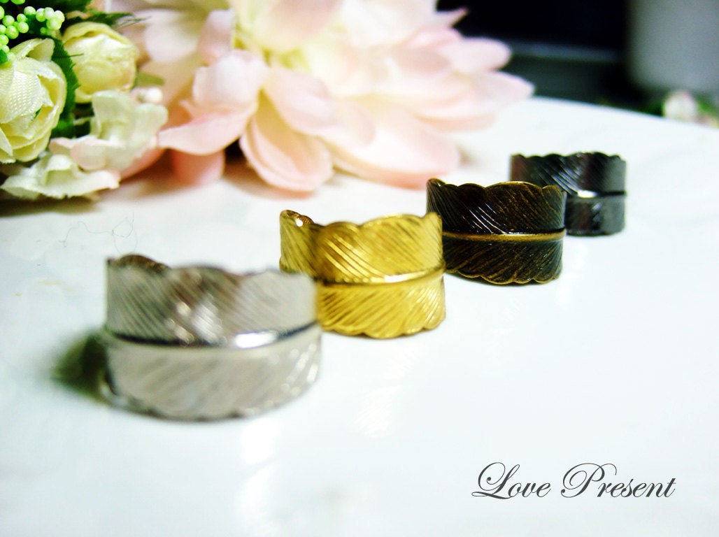Antique Feather Ring Down art nouveau vintage style - Color Anti Brass,Gold,Black Vintage and Sliver - Choose your color