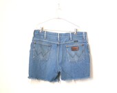vintage denim cutoffs / jean shorts WRANGLER soft grunge HIPPIE / BOHO . 38