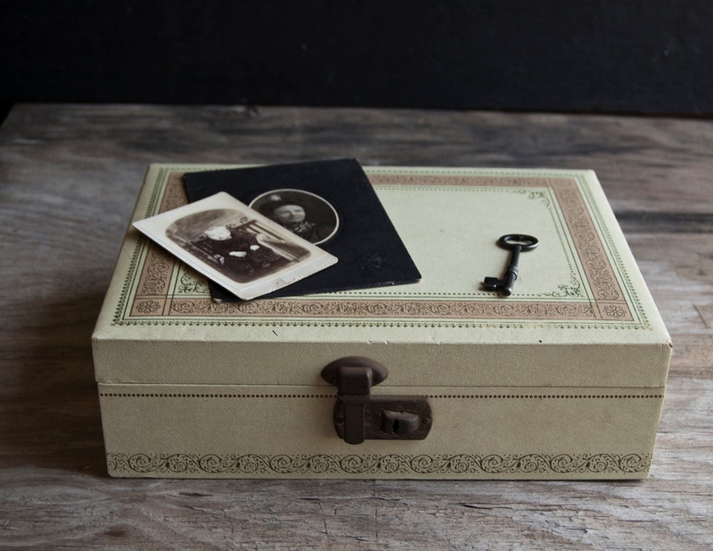 Vintage Jewelry Box
