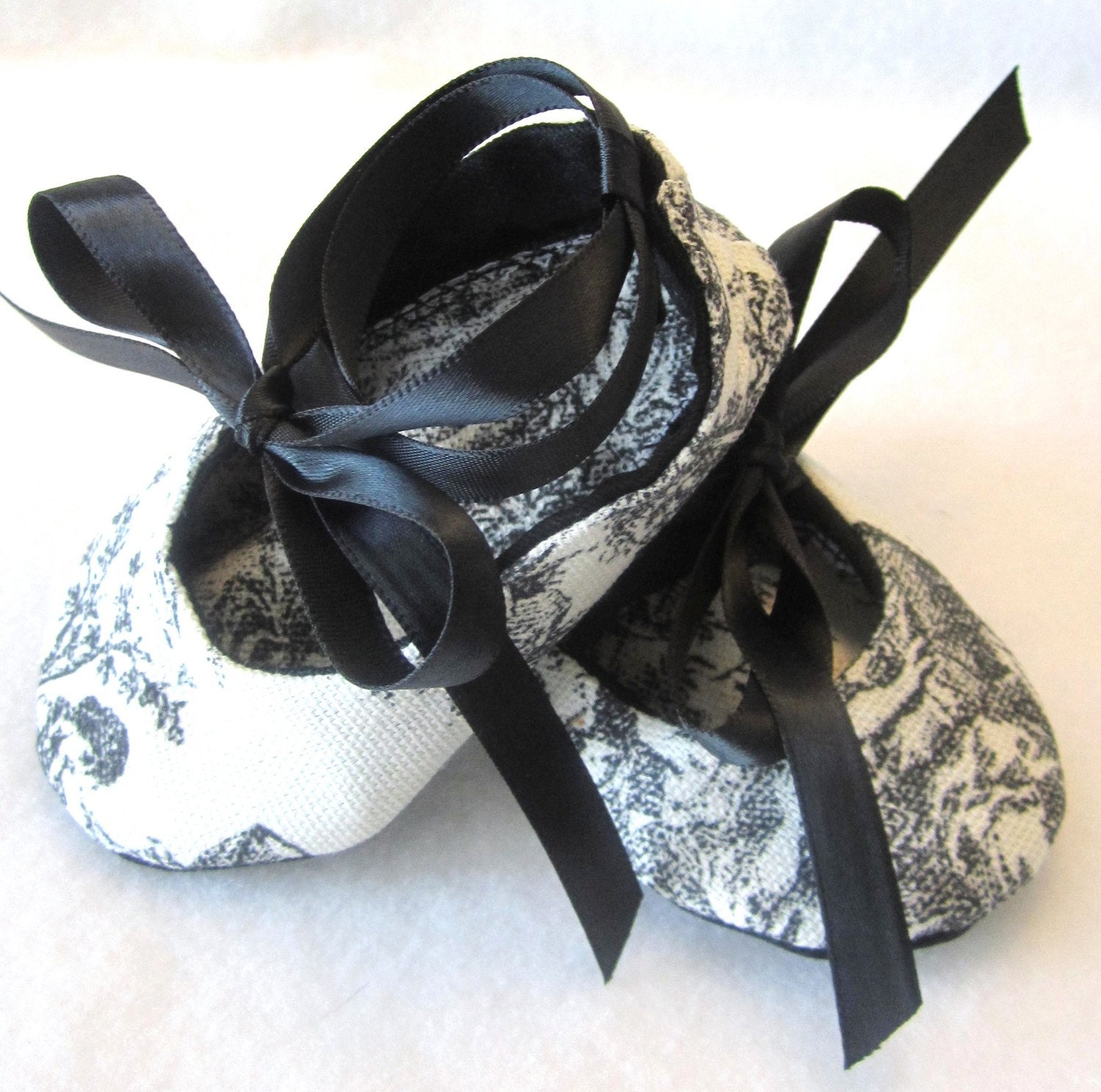 TOILE, Beautiful Custom Black and White Toile Print Baby Shoes FREE Personalization Available, personalized baby girl shoes