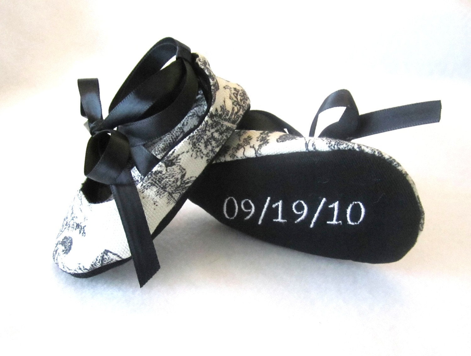 TOILE, Beautiful Custom Black and White Toile Print Baby Shoes FREE Personalization Available, personalized baby girl shoes
