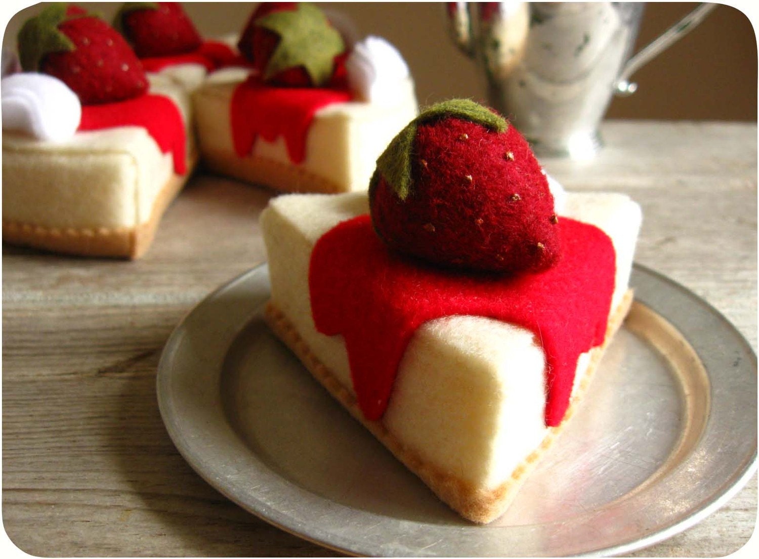 Strawberry Cheese Cake Slice